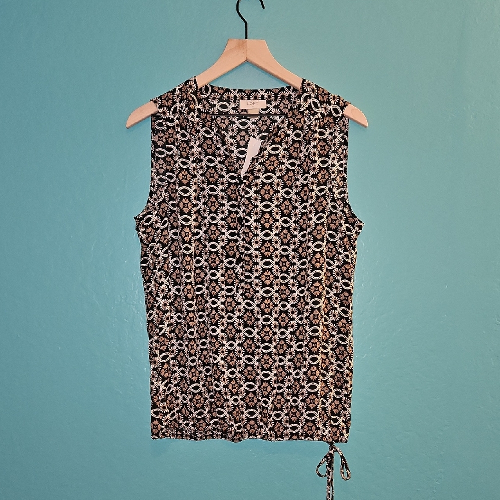 LOFT Sleeveless Black and White Patterned Blouse